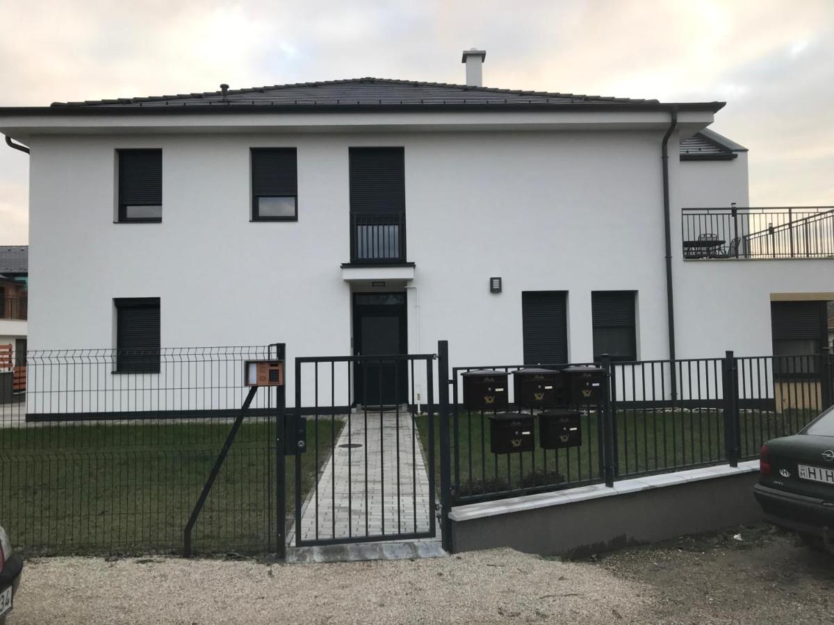 Jada Lakás Keszthely Esterno foto